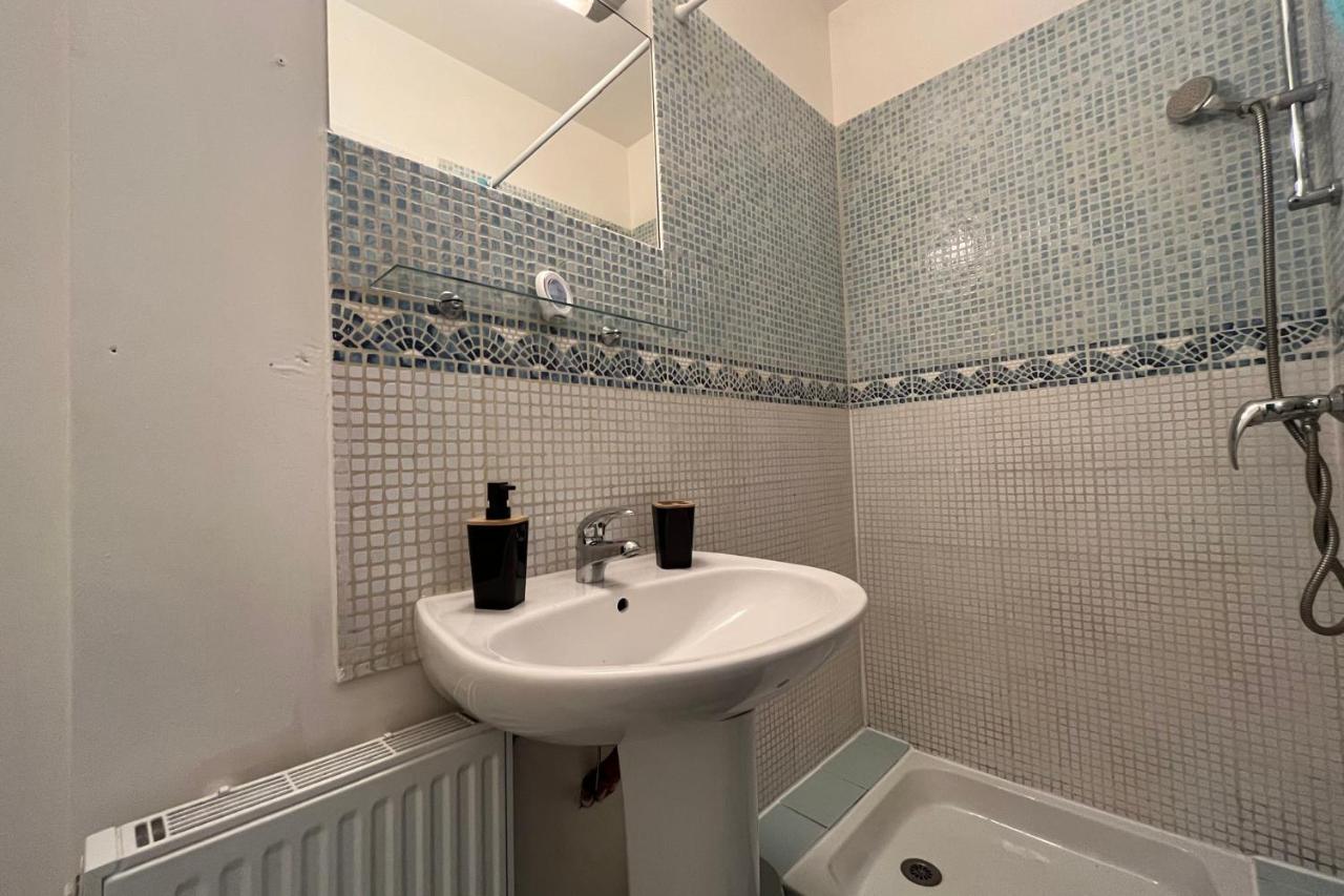 Le Studio Theolier Downtown - Close To Pedestrian Street Турнон-сюр-Рон Экстерьер фото
